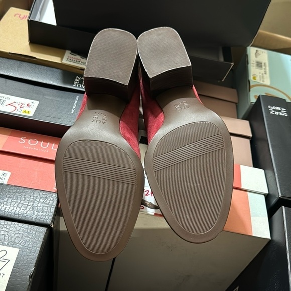 NATURALIZER Trixie Loafers - Picture 3 of 6